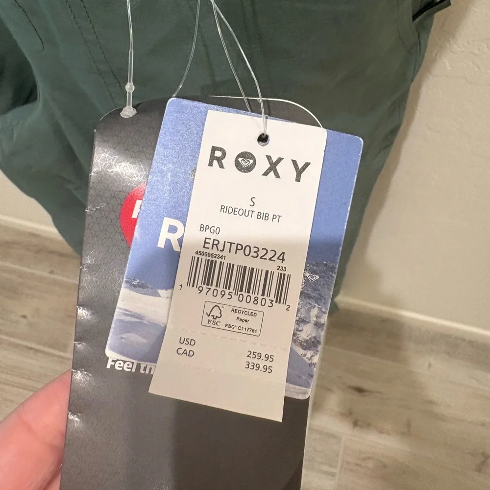 NWT Roxy Rideout Bib - Picture 3 of 3